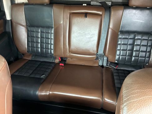 Used 2017 Nissan Titan Platinum Reserve AWD/4WD image 32