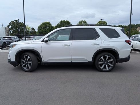 Used 2023 Honda Pilot Elite image 6