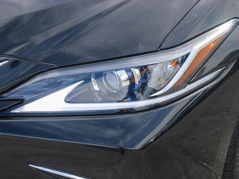 Used 2020 Lexus ES 350 w/ Premium Package image 5