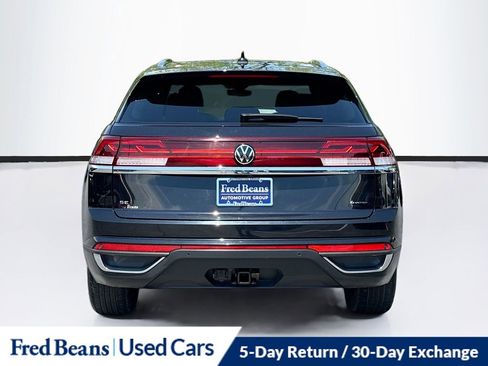 Used 2025 Volkswagen Atlas Cross Sport SE AWD/4WD image 6