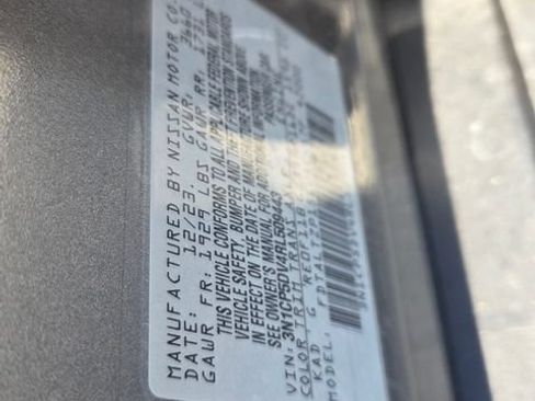 Used 2024 Nissan Kicks SR w/ Interior Electronics Package FWD image 19