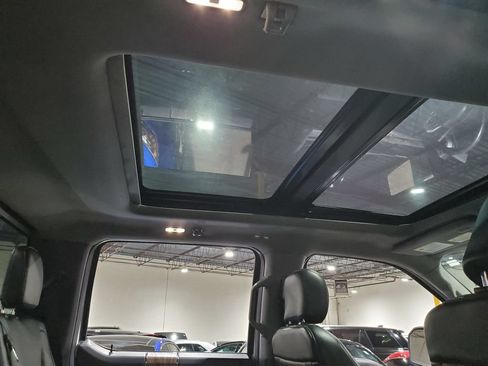 Used 2018 Ford F150 Lariat w/ Equipment Group 502A Luxury RWD image 22