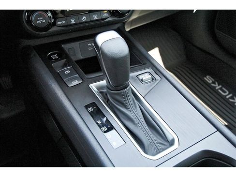 New 2026 Nissan Kicks SV w/ Illumination Package image 19