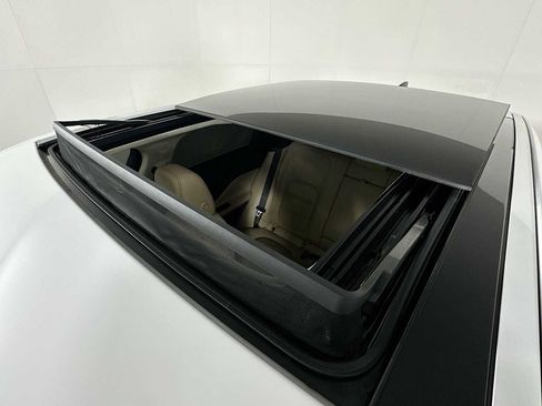 Used 2020 Jaguar F-PACE Prestige AWD/4WD image 19