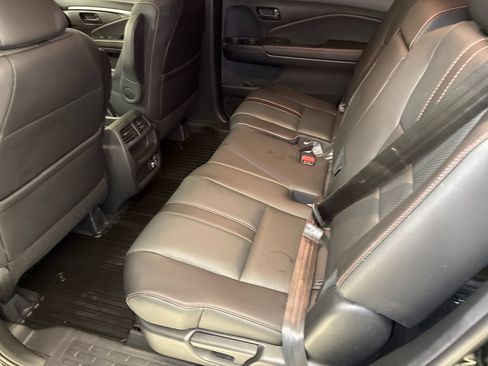 Certified 2022 Honda Passport TrailSport image 17