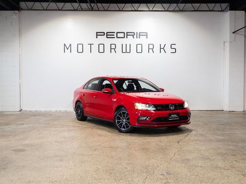 Used 2017 Volkswagen Jetta GLI FWD image 1