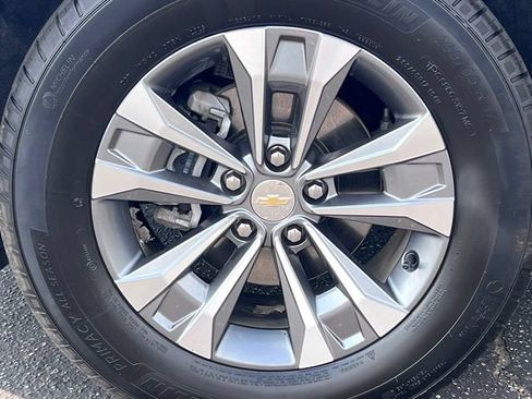 Used 2026 Chevrolet Equinox LT AWD/4WD image 6