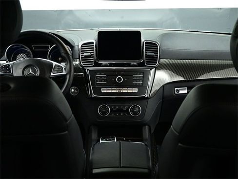 Used 2017 Mercedes-Benz GLE 43 AMG 4MATIC image 45