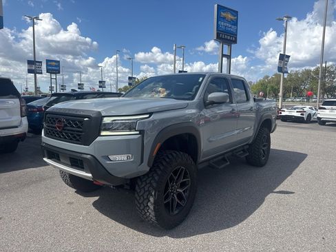 Used 2024 Nissan Frontier PRO-4X w/ Off-Road Protection Package image 3
