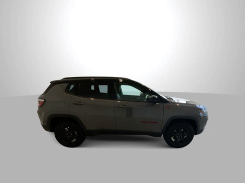 Used 2023 Jeep Compass Trailhawk image 9