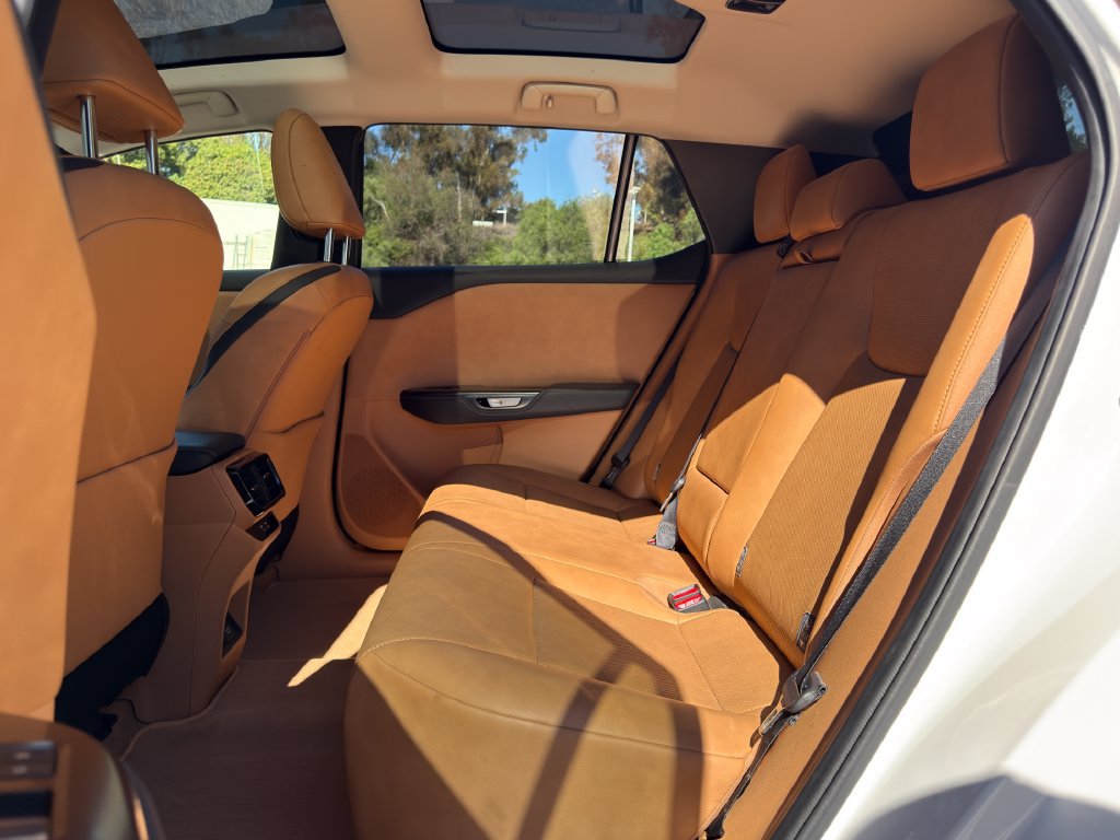 Used 2023 Lexus RZ 450e Premium w/ Technology Package AWD/4WD image 10