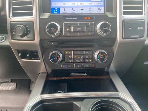 Used 2017 Ford F250 Platinum w/ Platinum Ultimate Package AWD/4WD image 21