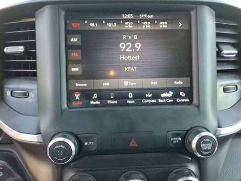 Used 2019 RAM 1500 Big Horn AWD/4WD image 14