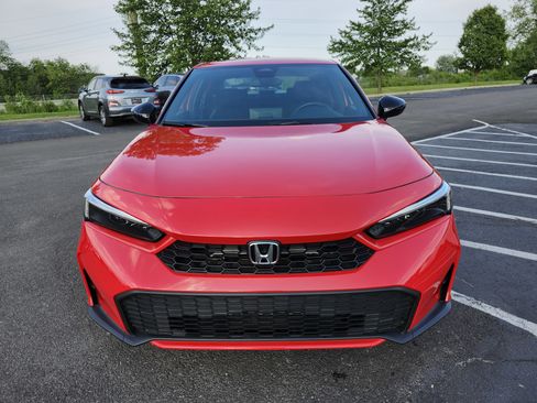 Used 2025 Honda Civic Sport image 11