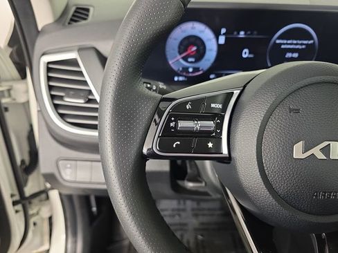 Certified 2025 Kia Seltos SX image 30