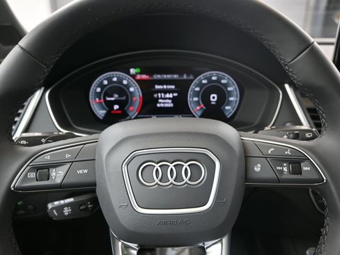 Used 2025 Audi Q5 2.0T Premium Plus w/ Premium Plus Package image 26