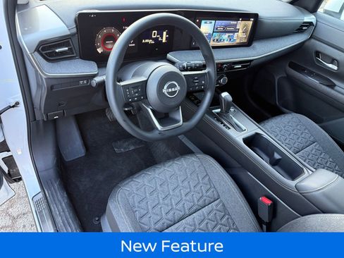 Certified 2025 Nissan Kicks SV image 11