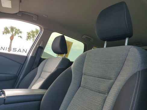 Certified 2023 Nissan Rogue SV image 24