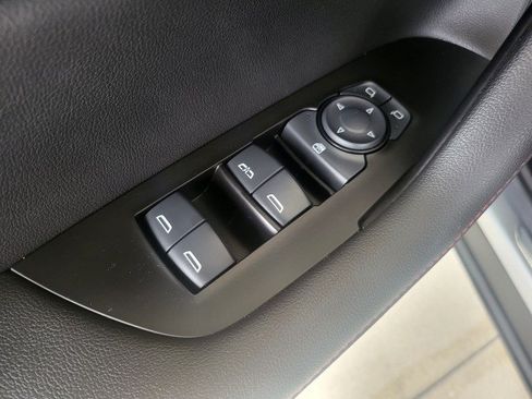 Used 2025 Chevrolet Blazer RS w/ Enhanced Convenience Package AWD/4WD image 31
