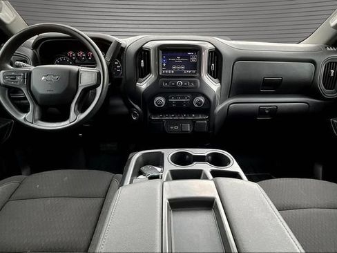 Used 2026 Chevrolet Silverado 1500 Custom Trail Boss w/ Dark Appearance Package AWD/4WD image 8