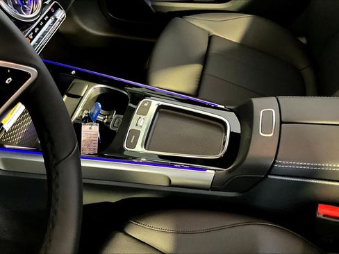 New 2026 Mercedes-Benz GLB 250 4MATIC image 10