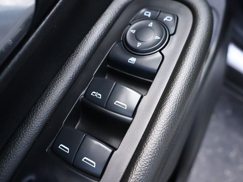 Used 2024 GMC Terrain SLE FWD image 8