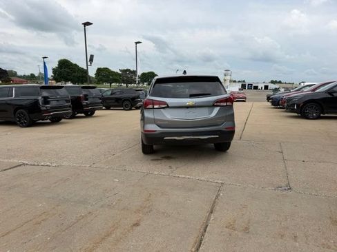 Used 2024 Chevrolet Equinox LT w/ LPO, Floor Liner Package AWD/4WD image 4