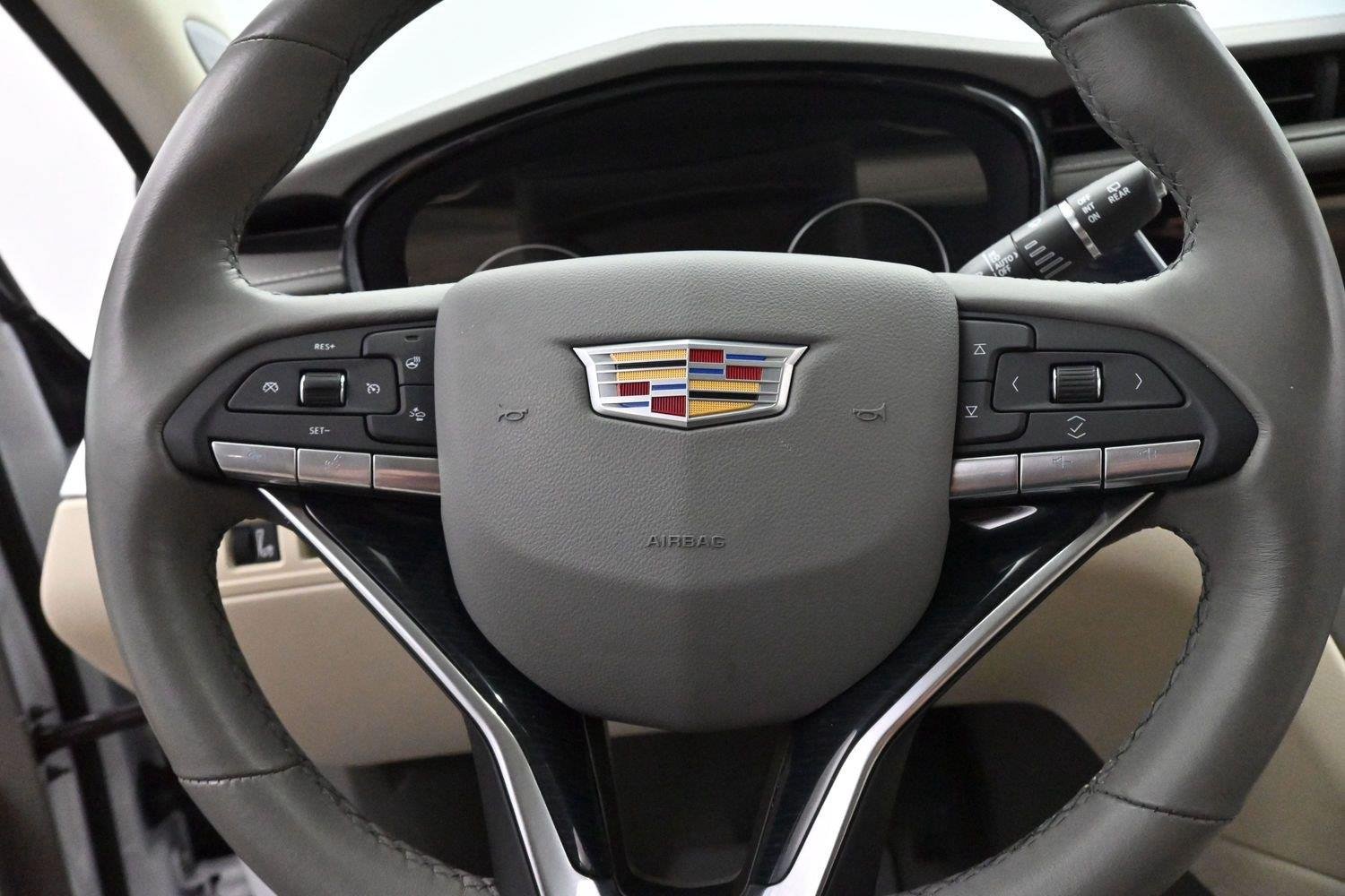 Certified 2024 Cadillac XT6 Premium Luxury AWD/4WD image 19