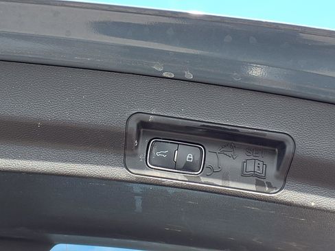 Used 2025 Ford Explorer Active w/ Active Comfort Package image 22