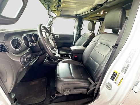 Used 2022 Jeep Wrangler Unlimited Sahara w/ Cold Weather Group AWD/4WD image 23