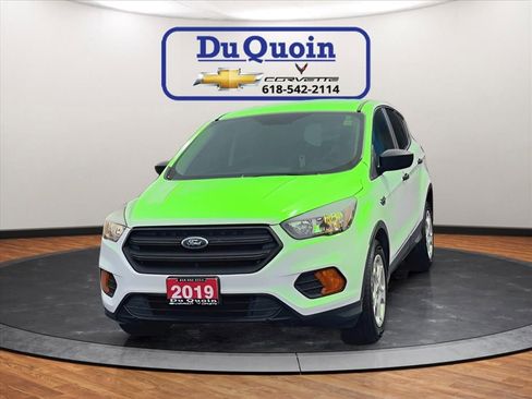 Used 2019 Ford Escape S image 3