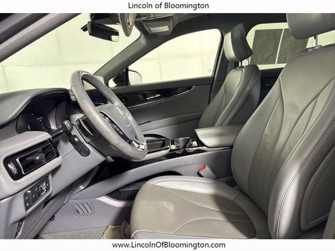 Certified 2022 Lincoln Nautilus Reserve w/ Equipment Group 201A image 28