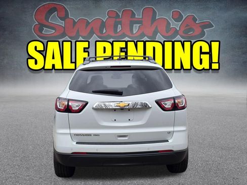 Used 2017 Chevrolet Traverse LT image 5