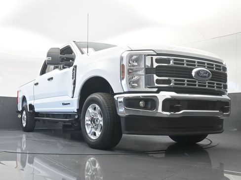 Used 2025 Ford F250 XLT image 67