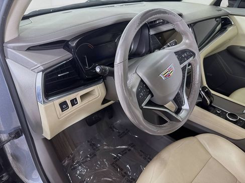 Used 2022 Cadillac XT6 Premium Luxury image 21