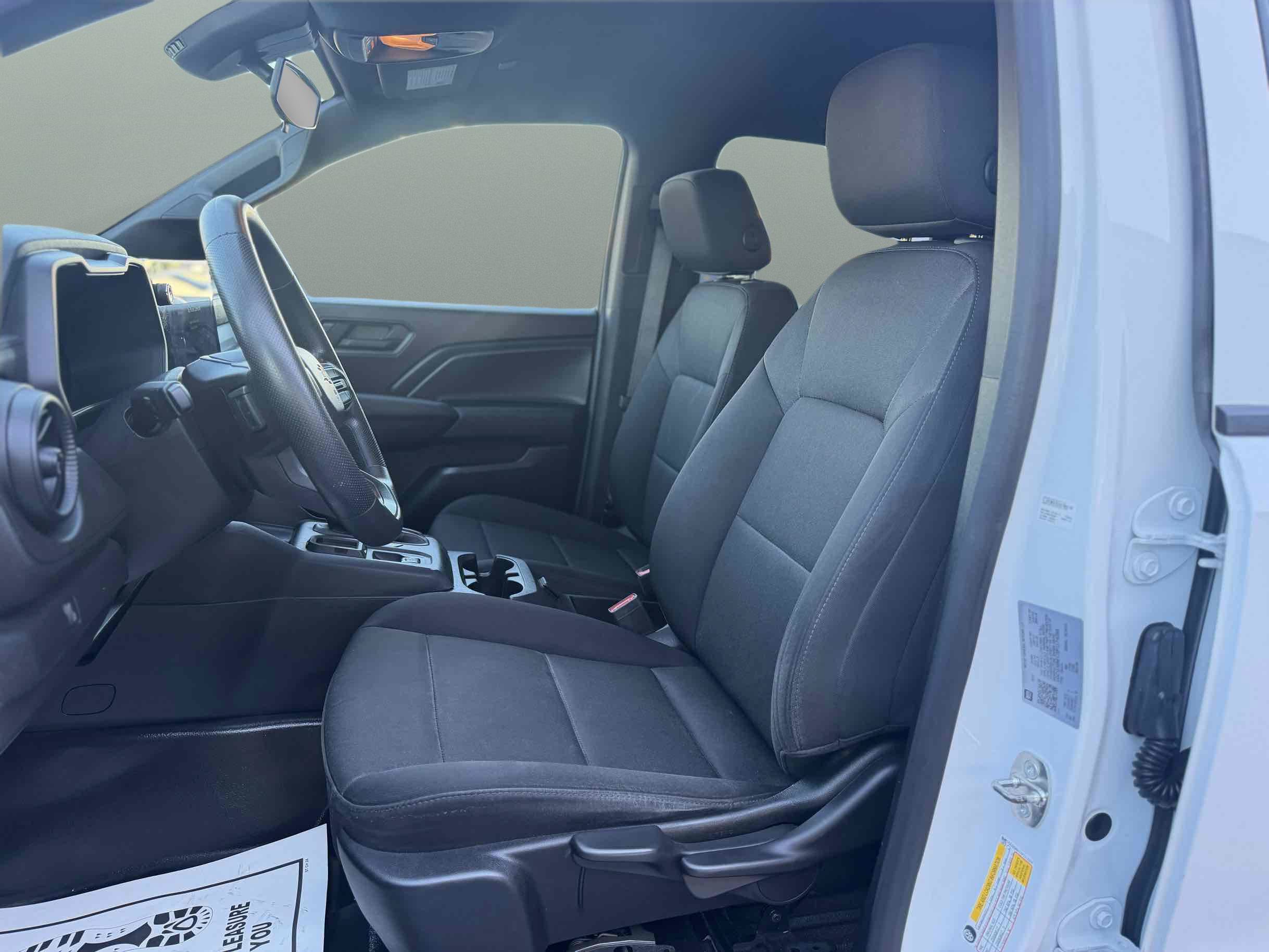 Used 2023 Chevrolet Colorado W/T RWD image 10