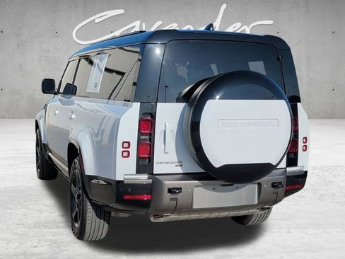 Used 2023 Land Rover Defender 130 X-Dynamic SE image 14