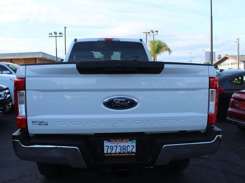 Used 2017 Ford F250 XLT AWD/4WD image 6