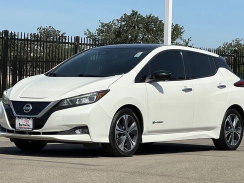 Used 2019 Nissan Leaf SL w/ SL Technology Package FWD image 10