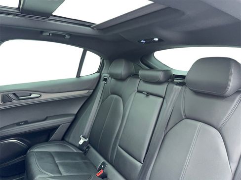 Used 2022 Alfa Romeo Stelvio Ti image 35