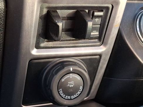 Used 2021 Ford F250 Platinum w/ FX4 Off-Road Package AWD/4WD image 26