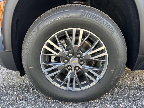 New 2026 Chevrolet Traverse LT w/ Driver Confidence Package image 4