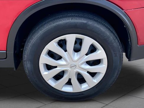 Used 2017 Nissan Rogue S AWD/4WD image 10