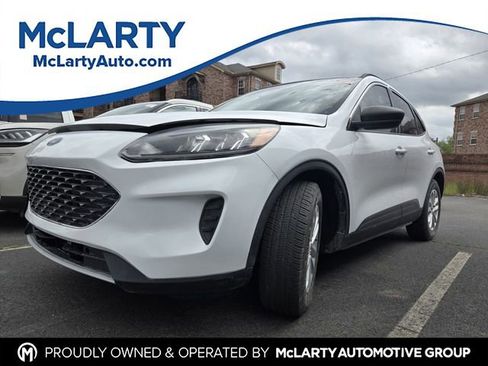 Used 2022 Ford Escape SE w/ Convenience Package image 1