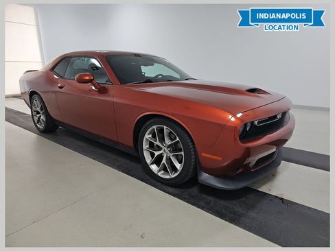 Used 2021 Dodge Challenger GT RWD image 1