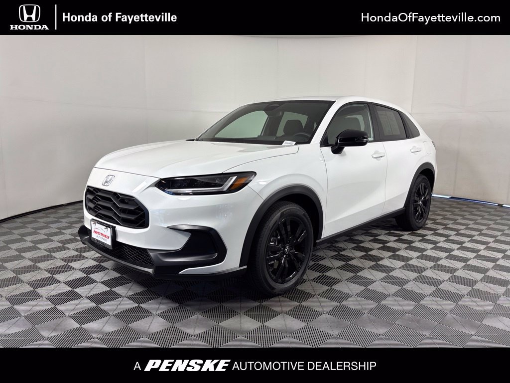 Used 2027 Honda HR-V Sport image 1