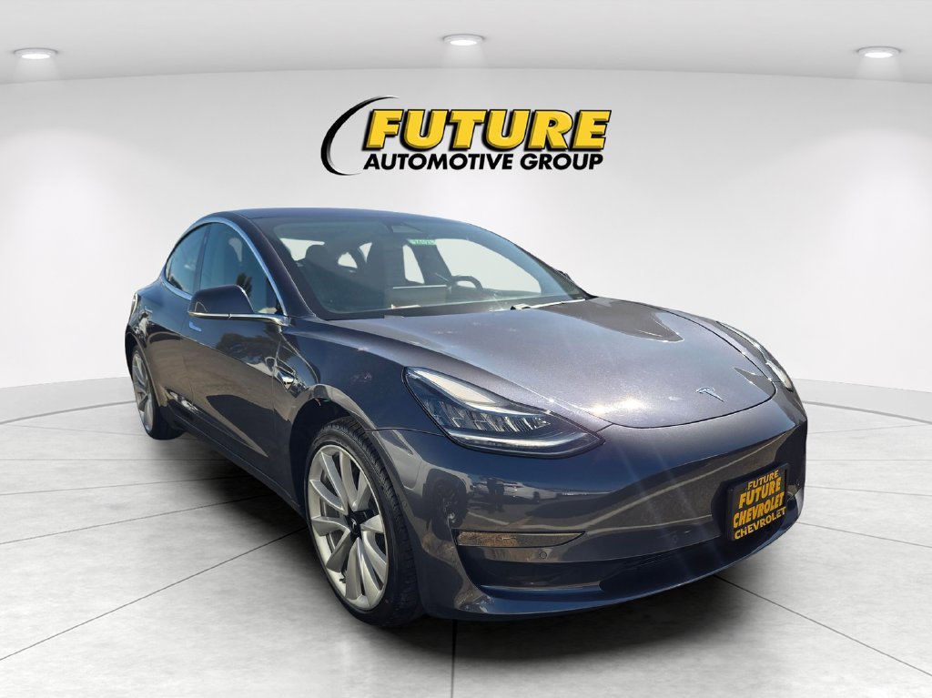 Used 2018 Tesla Model 3 Long Range RWD image 1