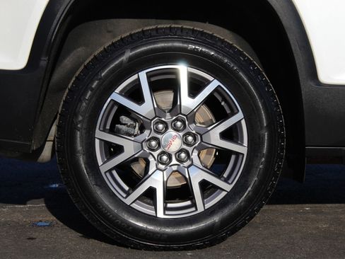 Used 2020 GMC Acadia SLT image 27