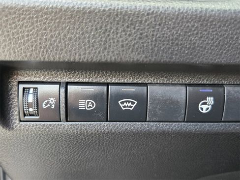 Used 2023 Toyota RAV4 SE w/ SE Grade Weather Package image 27