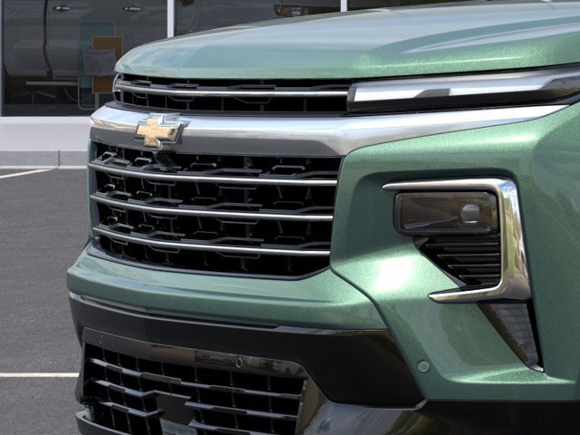 New 2027 Chevrolet Traverse High Country w/ LPO, Assistance Package FWD image 14